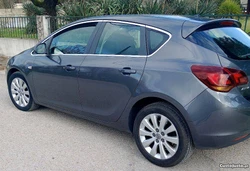 Opel Astra cosmo 1.7cdti 125cv