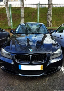 BMW 320 E90