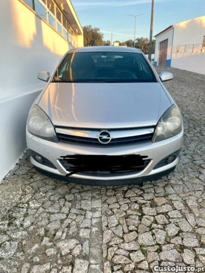 Opel Astra GTC