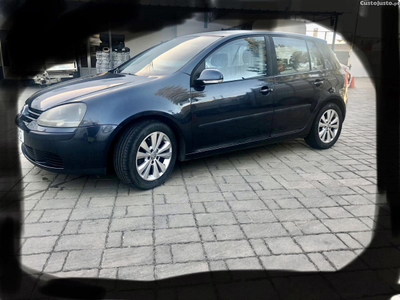 VW Golf 1.9 tdi 105 cv