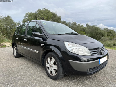 Renault Scénic 1.5 dCi 7 LUGARES - 230.000 KM