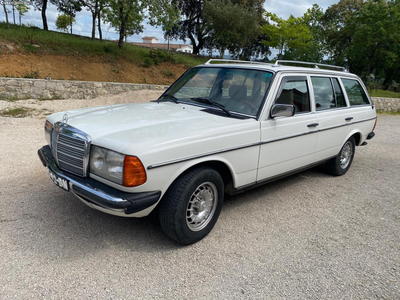 Mercedes-Benz 300 TURBO DIESEL