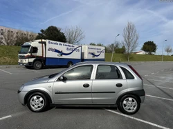 Opel Corsa Caixa automática 1.2 16V muito novo