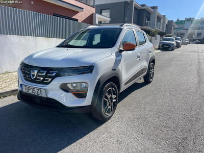 Dacia Spring fuul extras