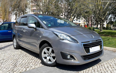 Peugeot 5008 1.6 BlueHDi Style