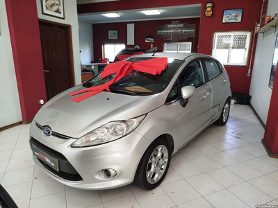 Ford Fiesta 1.4 Tdci      5 Lug   ( Viatura Nacional )