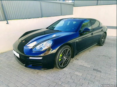 Porsche Panamera Hybrid S