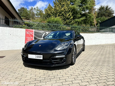 Porsche Panamera Sport Turismo 4 E-Hybrid