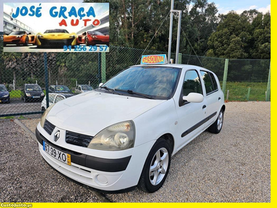 Renault Clio 1.2i 60Cv 8v 190.000Km 06/2004