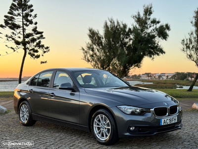 BMW 318 i Aut. Luxury Line