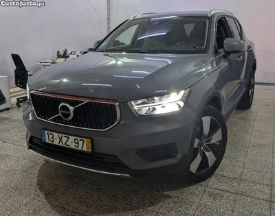 Volvo XC40 D3 MOMENTUM GEARTRONIC (AUTO)