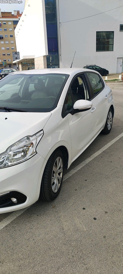 Peugeot 208 1.6hdi