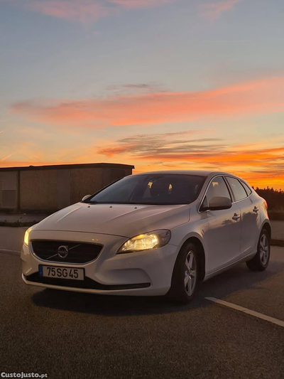 Volvo V40 Momentum