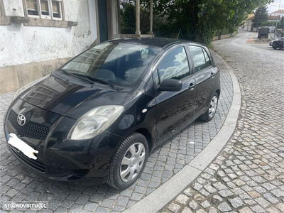 Toyota Yaris 1.0 VVT-i AC Manual