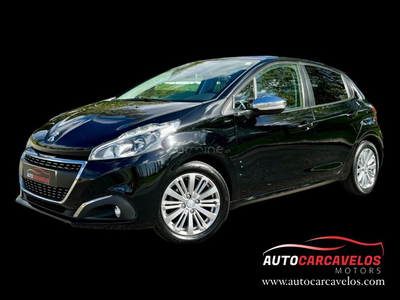 Peugeot 208 1.2 PureTech Signature