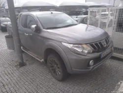 Mitsubishi L200 CabStar 3 lugares