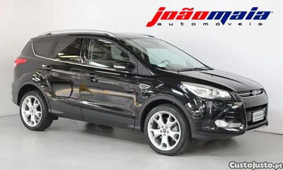 Ford Kuga ...