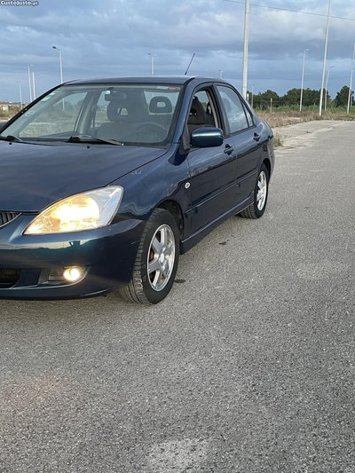 Mitsubishi Lancer 1.6i Confort