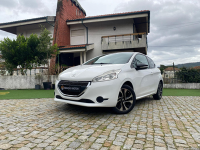 Peugeot 208 1.4 HDi Active