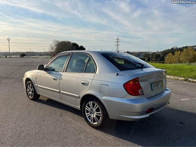 Hyundai Accent gls