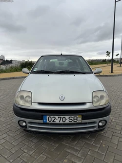 Renault Clio RXE