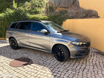 Fiat Tipo Station Wagon 1.6 M-Jet Lounge Tech J17 DCT