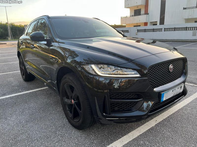 Jaguar F-Pace R-Sport 2.0 180 cv