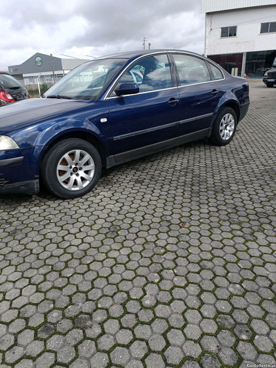 VW Passat 1.9 TDI Trendline 130cv