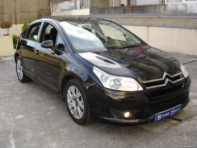 Citroën C4 1.4 I /78 E. Mês