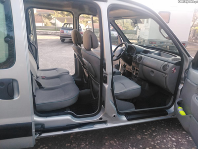 Renault Kangoo Passageiros turbo diesel