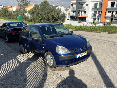 Renault Clio 1.5 dCi (C/ avaria de motor)