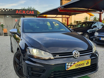 Volkswagen Golf 2.0 TSi R