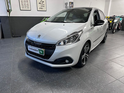 Peugeot 208 1.2 PureTech GT Line