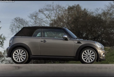 MINI Cooper 1.6 D Cabrio