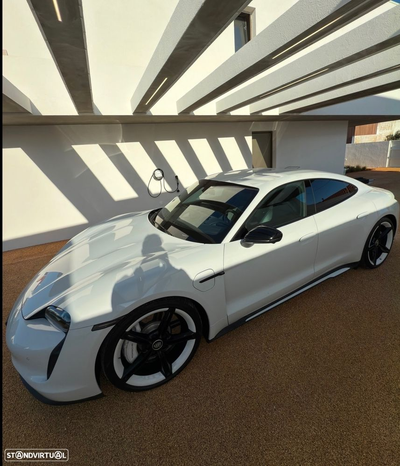 Porsche Taycan Standard