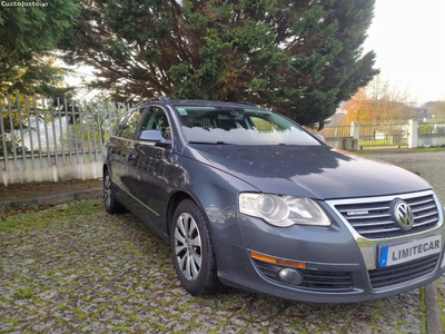 VW Passat Variant 1.9 TDI 105cv Bluemotion NACIONAL