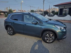 Peugeot 2008 1.2 PureTech Allure 130 CV // Full Extras & Barato