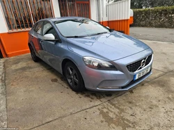 Volvo V40 CARRO