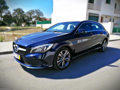 Mercedes-Benz CLA 180 d Shooting Brake Urban / CAM / GPS Pele NACIONAL