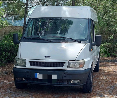 Ford Transit 9 Lugares Longa e teto alto