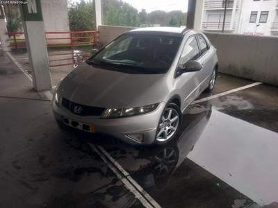 Honda Civic 1.8 I-VTEC SPORT