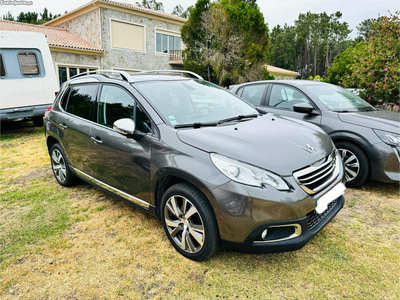 Peugeot 2008 Allure Full extras