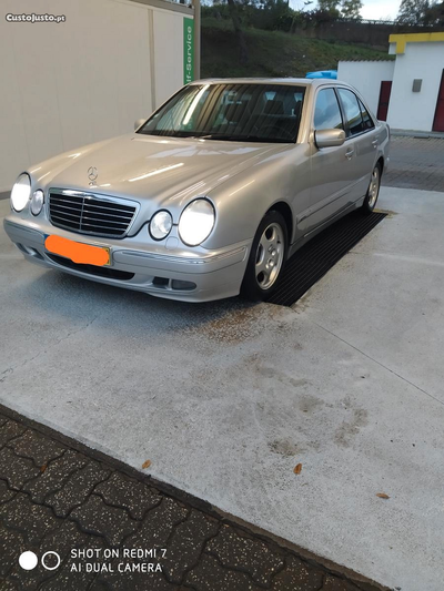 Mercedes-Benz E 200 Avantgarde