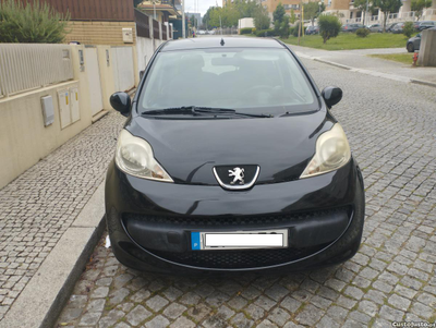 Peugeot 107 1.4 HDI 5P