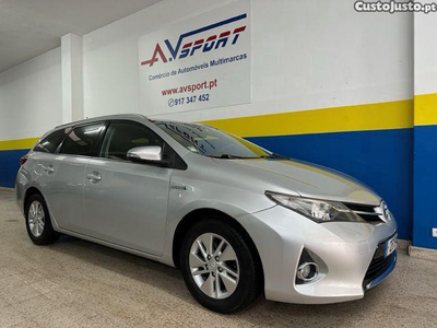 Toyota Auris 1.8 HSD CONFORT