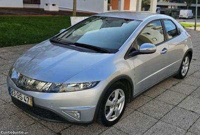 Honda Civic 1.4i 84cv