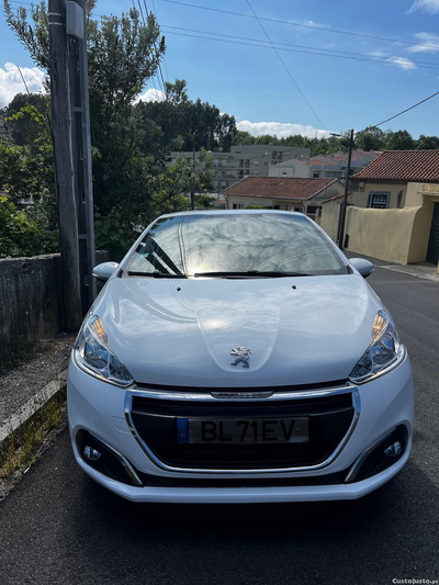 Peugeot 208 Bluehdiacess