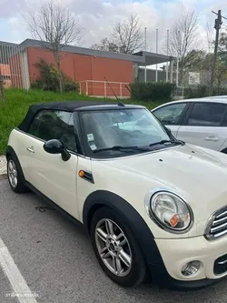 MINI Cabrio Cooper D