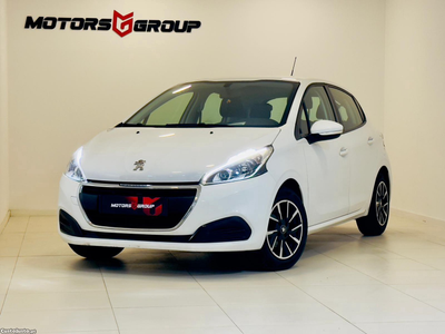 Peugeot 208 1.2 PureTech Signature