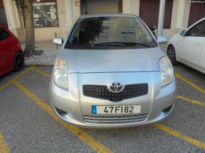 Toyota Yaris 1.0VV-TI